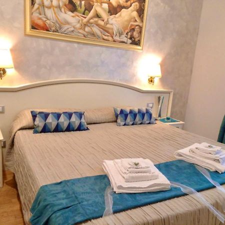 Bed and Breakfast Domus Via Veneto Roma Exterior foto
