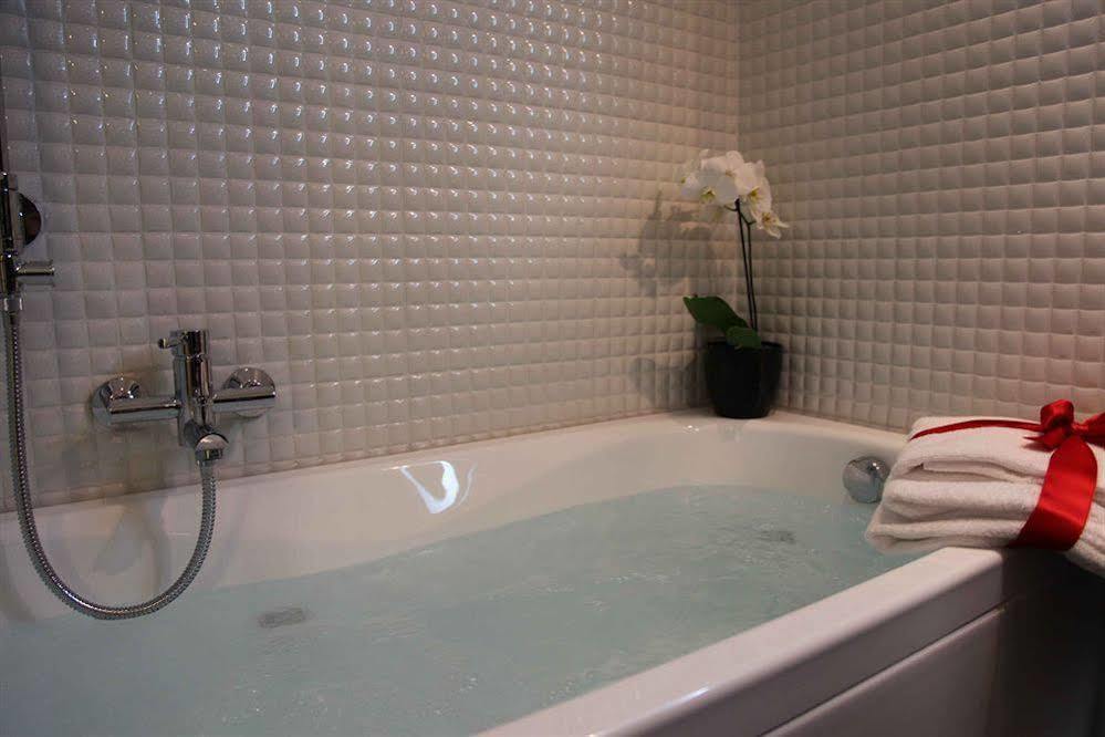 Bed and Breakfast Domus Via Veneto Roma Exterior foto